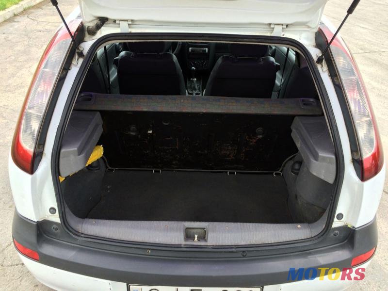2001' Opel Corsa photo #4