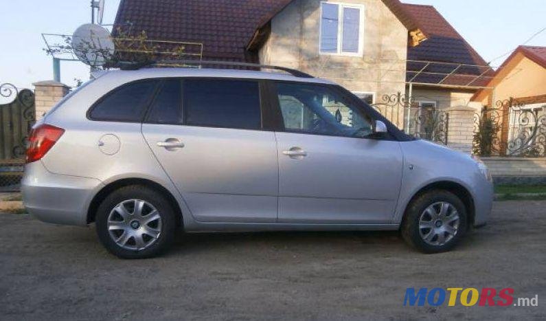 2010' Skoda Fabia photo #3