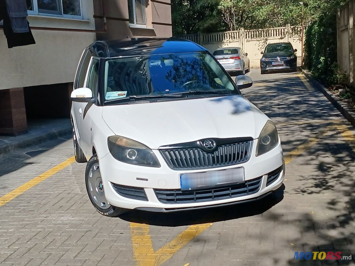 2010' Skoda Roomster photo #2