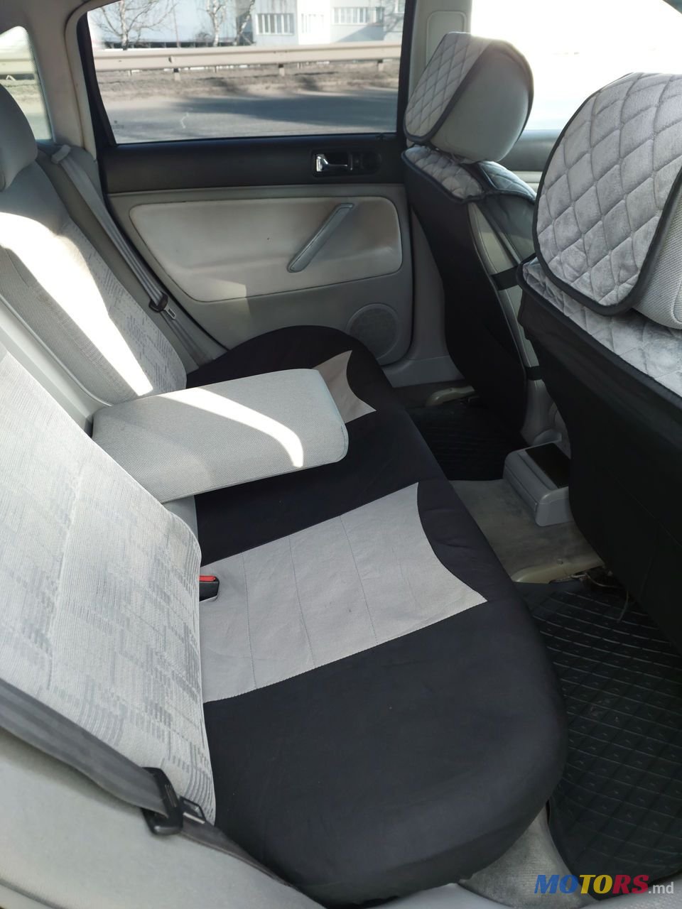 2000' Volkswagen Passat photo #4