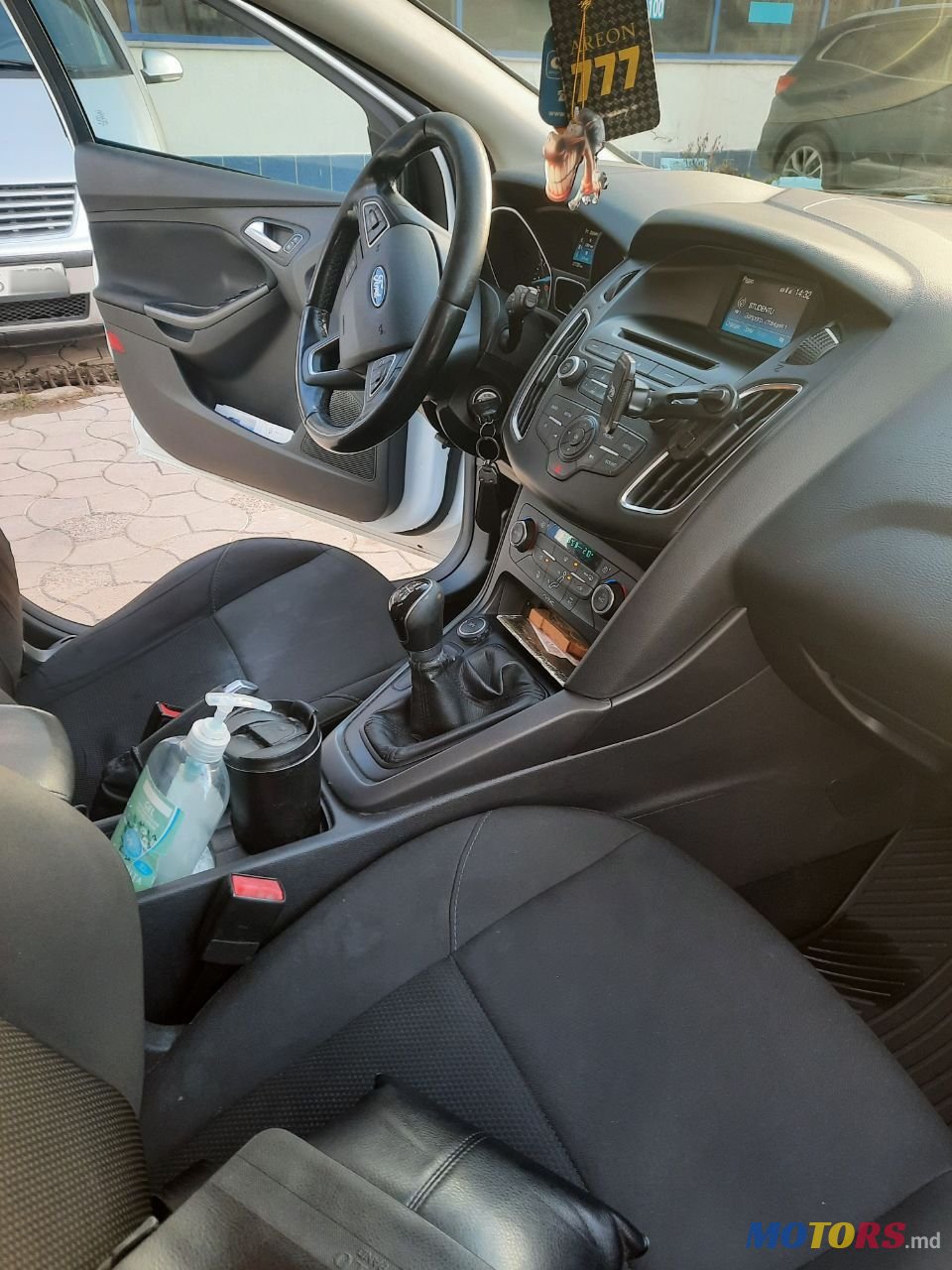 2017' Ford Focus photo #4