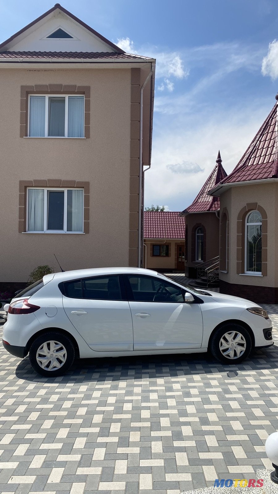 2015' Renault Megane photo #3