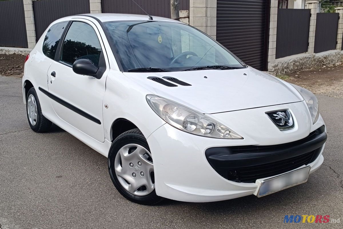 2012' Peugeot 207 photo #4