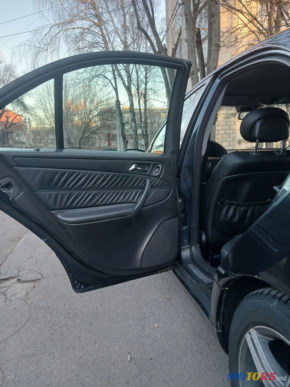 2001' Mercedes-Benz C-Class photo #4