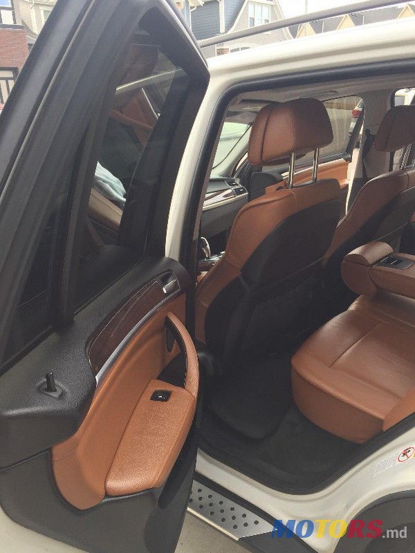 2009' BMW X5 photo #5