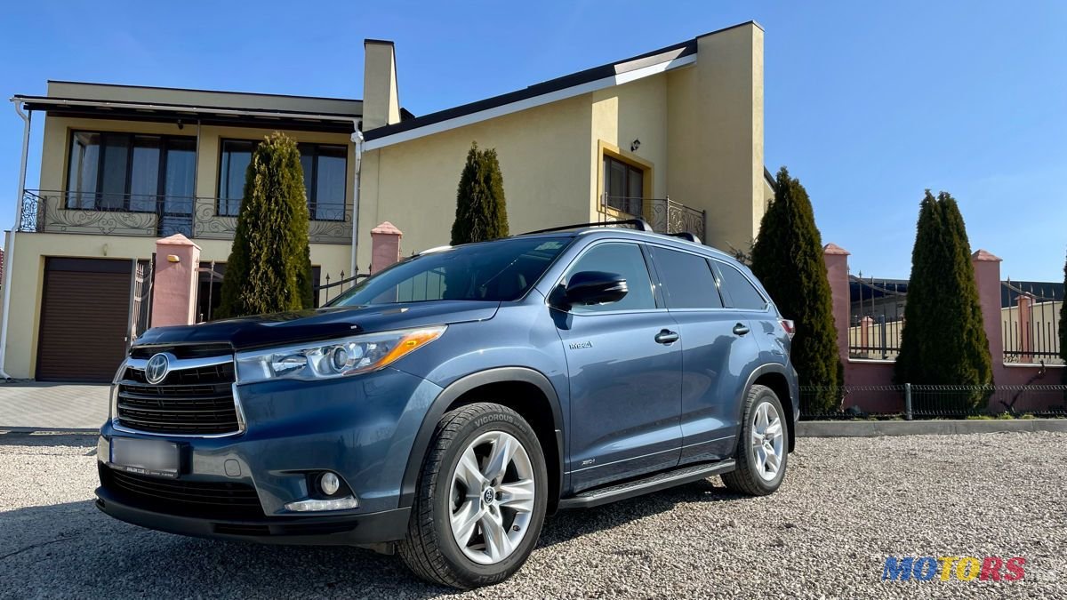 2016' Toyota Highlander photo #1