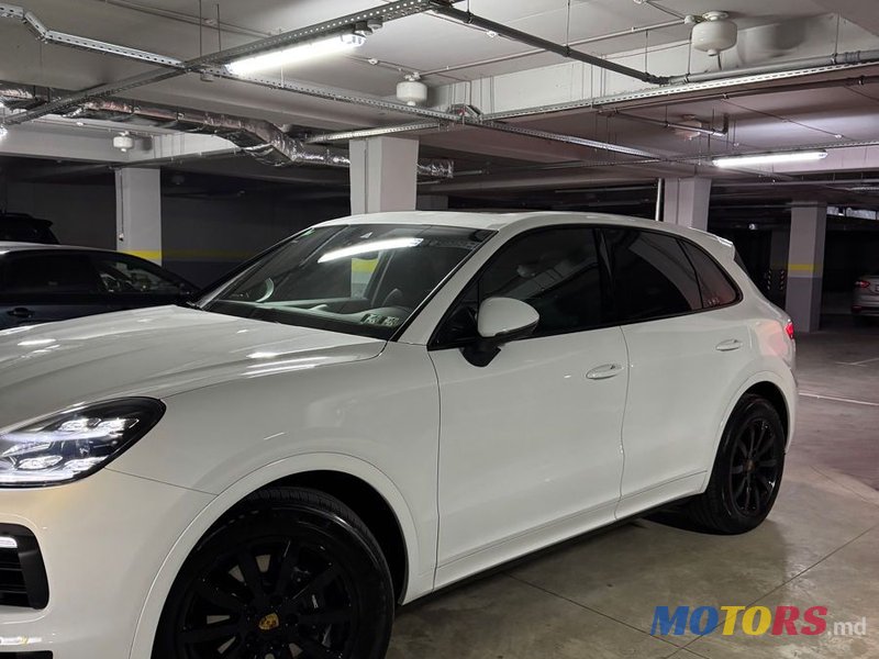 2018' Porsche Cayenne photo #1