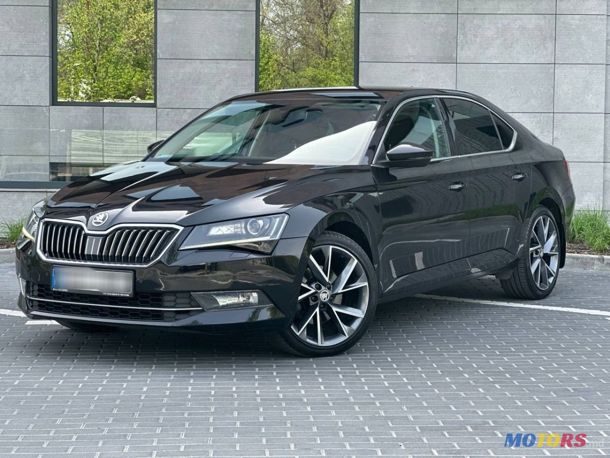 2016' Skoda Superb photo #2