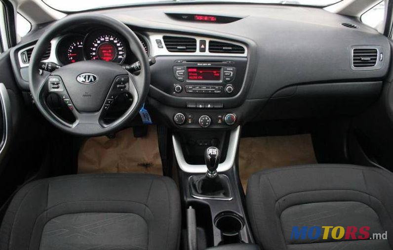 2013' Kia Cee'D photo #1