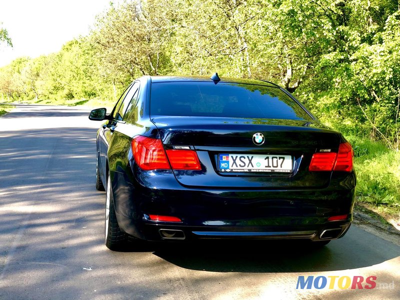 2010' BMW 7 Series photo #3