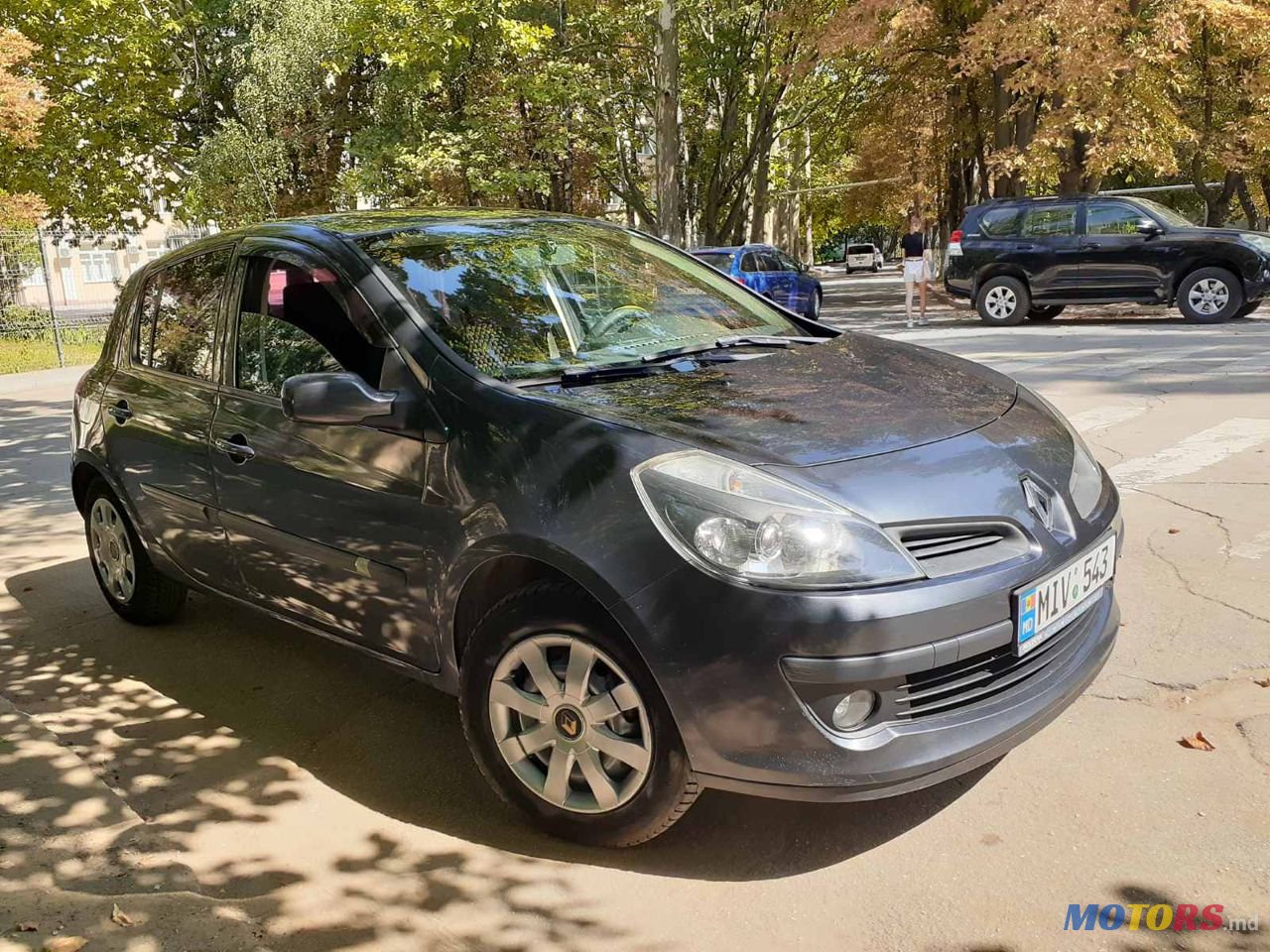 2005' Renault Clio photo #2