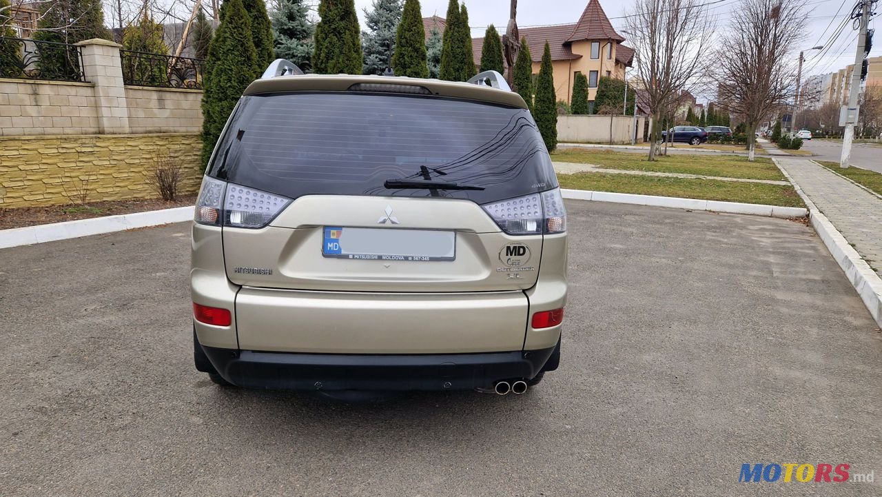 2007' Mitsubishi Outlander photo #5