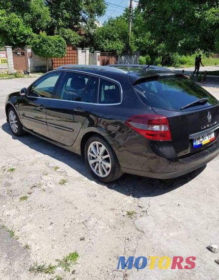 2011' Renault Laguna photo #1