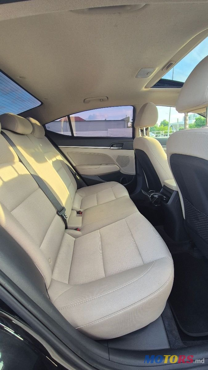 2018' Hyundai Elantra photo #6