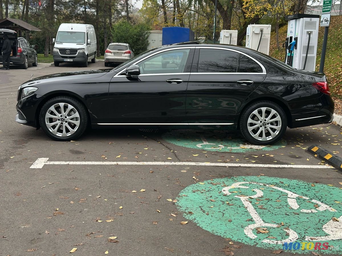 2020' Mercedes-Benz E-Class photo #4
