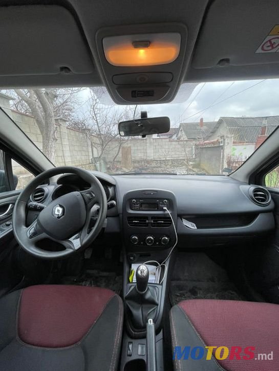 2015' Renault Clio photo #4