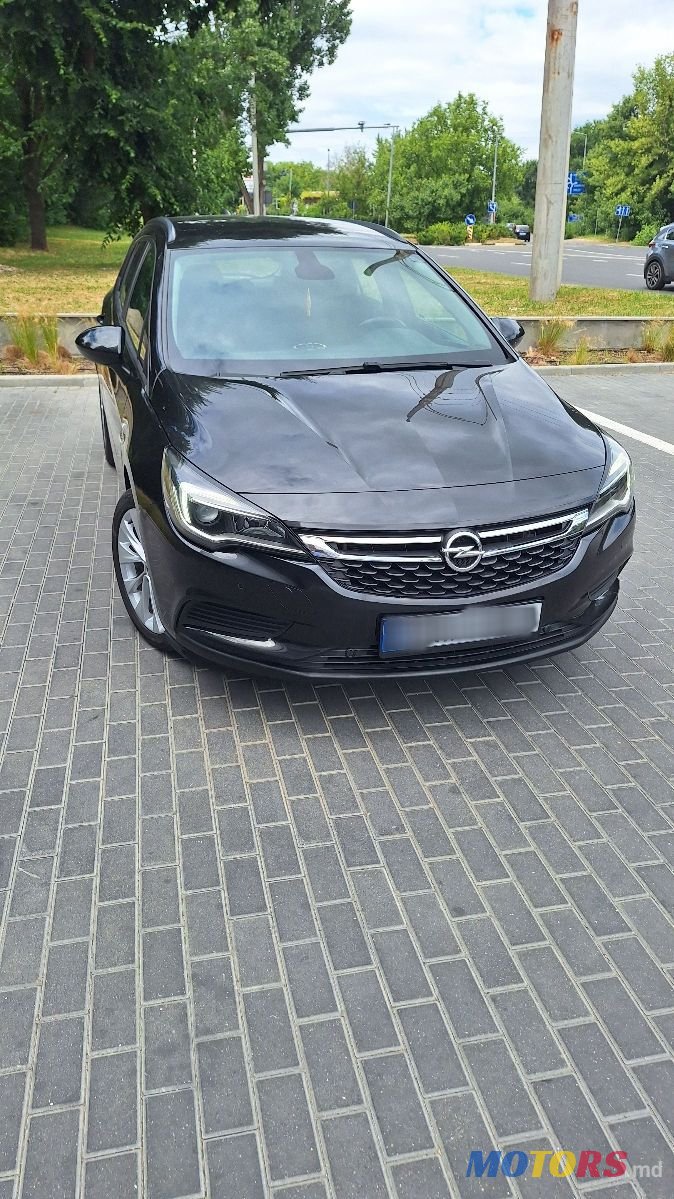 2016' Opel Astra photo #4