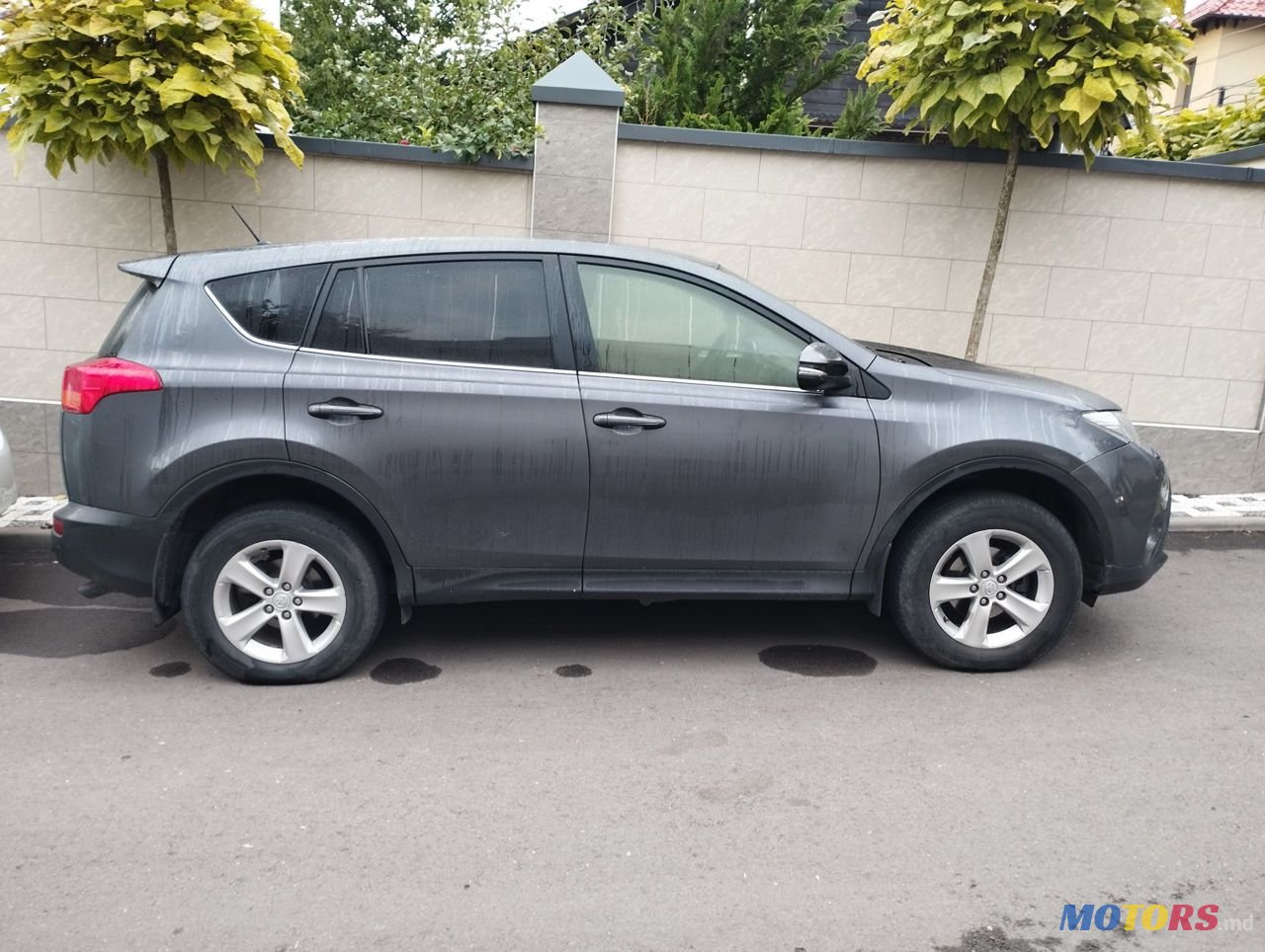 2013' Toyota RAV4 photo #5