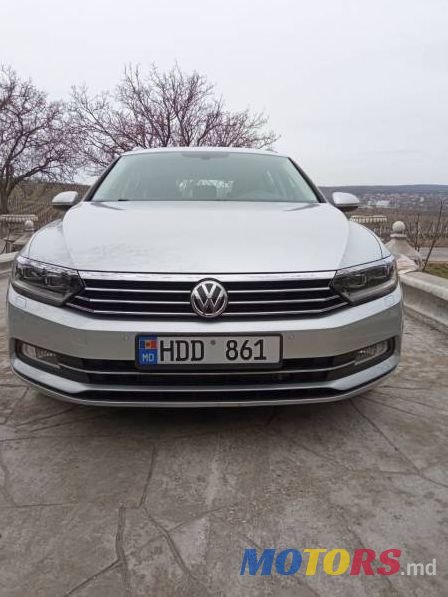 2015' Volkswagen Passat photo #6