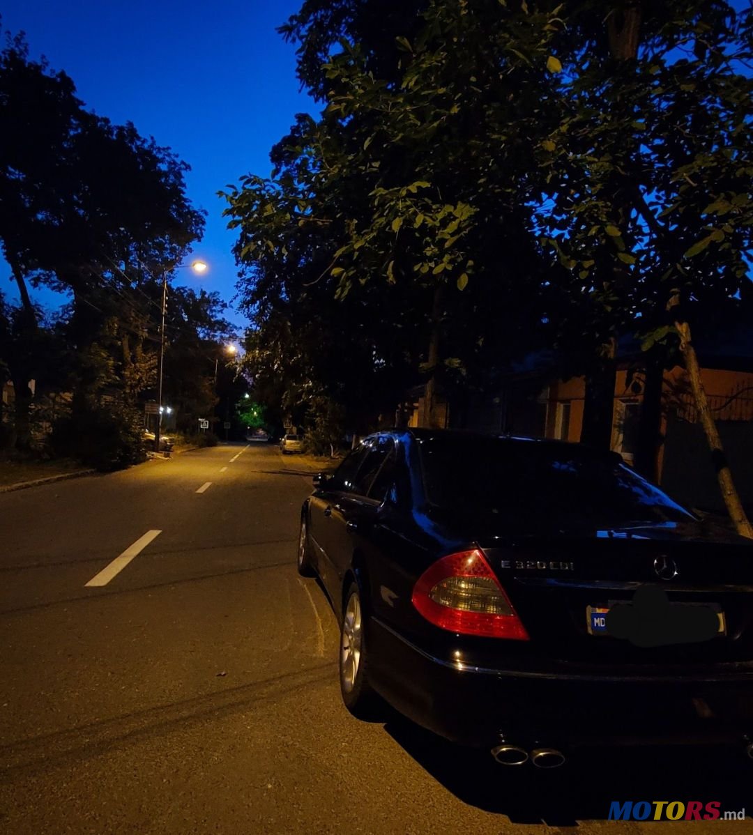 2007' Mercedes-Benz E Класс photo #3