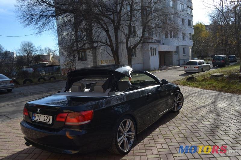 2009' BMW 3 Series photo #2