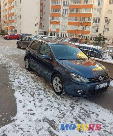 2010' Volkswagen Golf photo #1