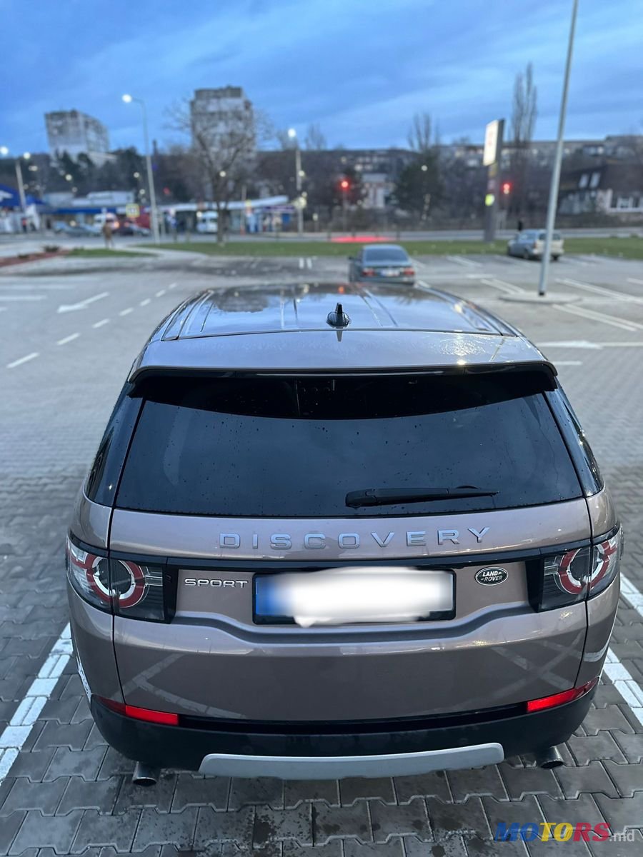 2016' Land Rover Discovery Sport photo #4