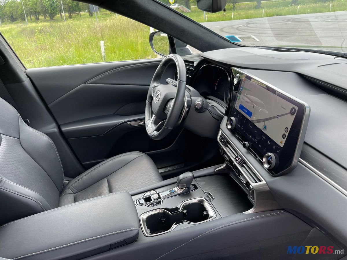 2023' Lexus Rx Series photo #6