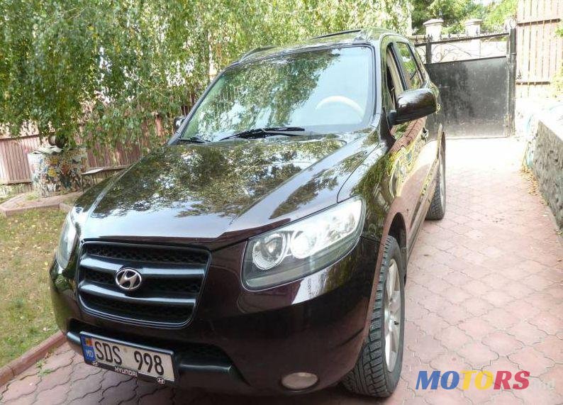 2008' Hyundai Santa Fe photo #1