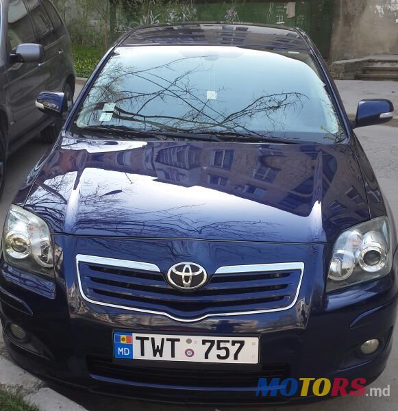 2008' Toyota Avensis photo #4