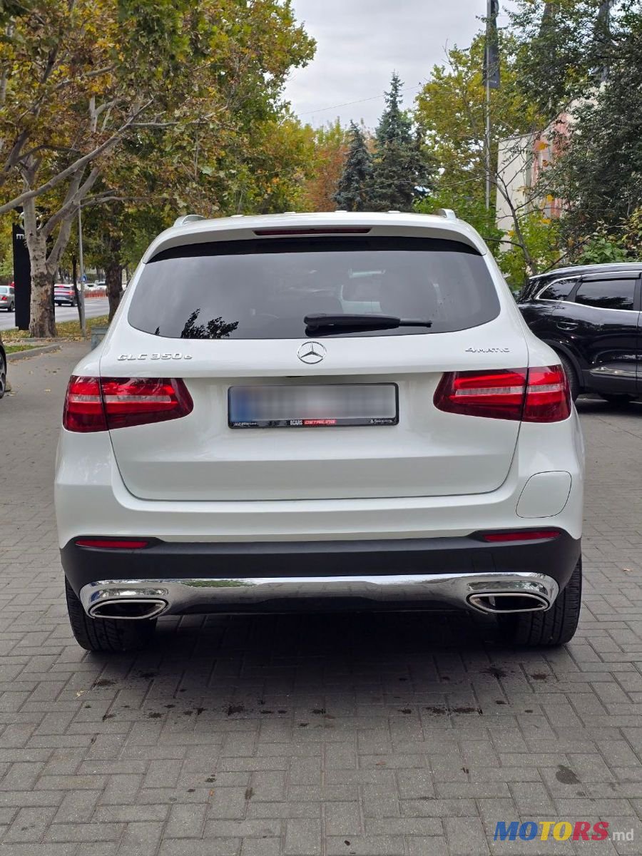 2019' Mercedes-Benz GLC photo #3
