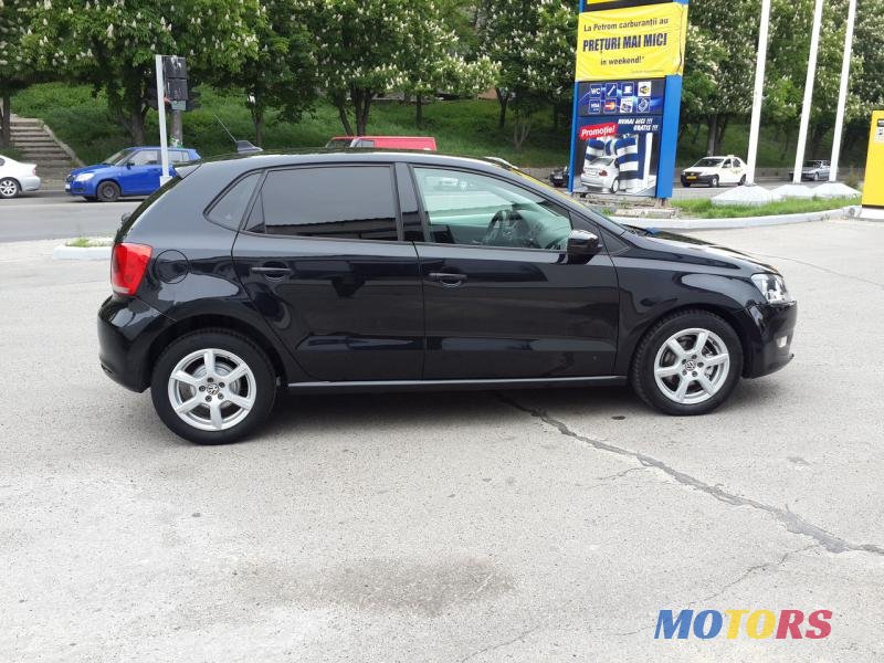 2012' Volkswagen Polo photo #6