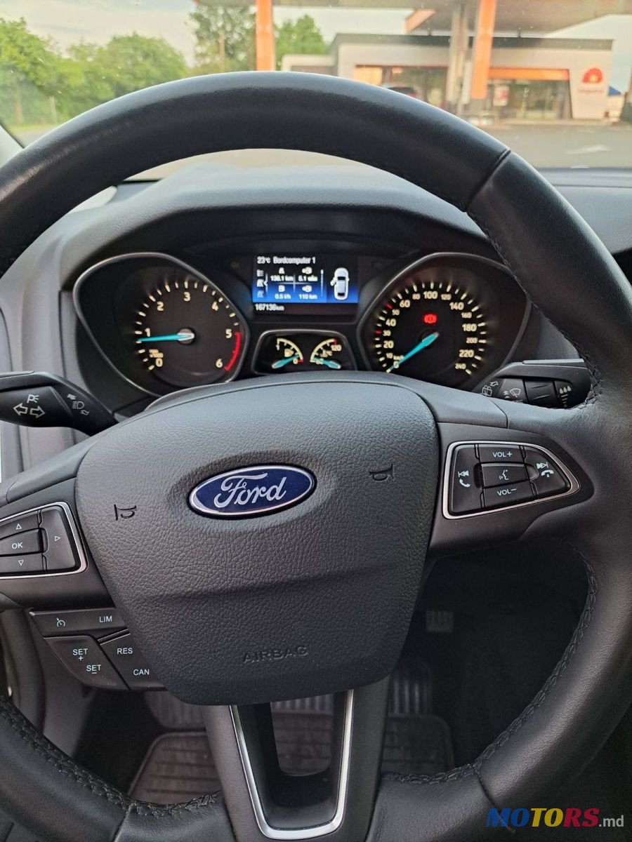 2016' Ford Focus photo #6