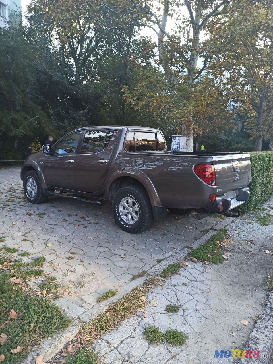 2013' Mitsubishi L Series photo #3