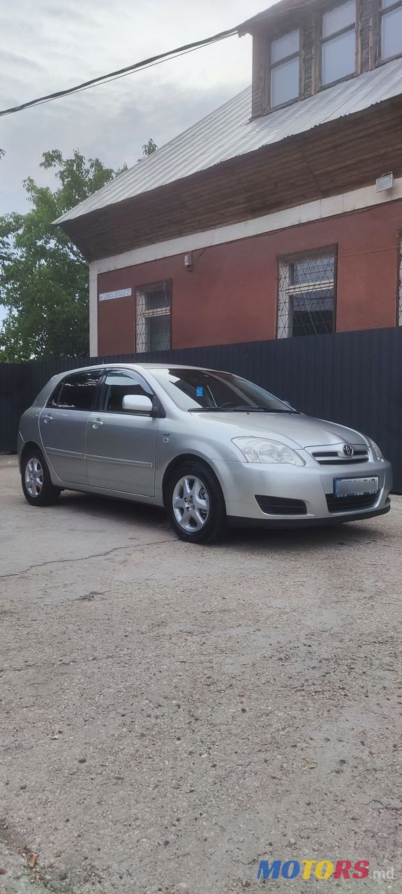 2005' Toyota Corolla photo #1