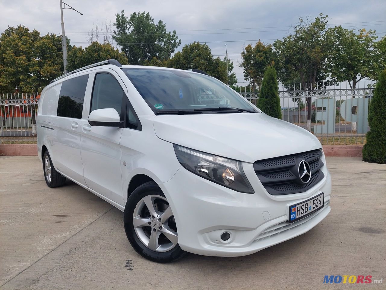 2015' Mercedes-Benz Vito photo #1