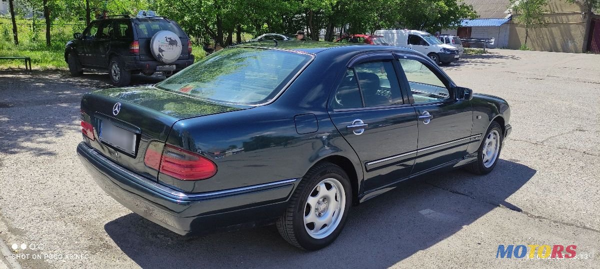 1996' Mercedes-Benz E-Class photo #3