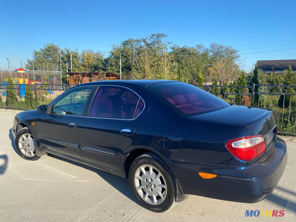 2000' Nissan Maxima photo #4