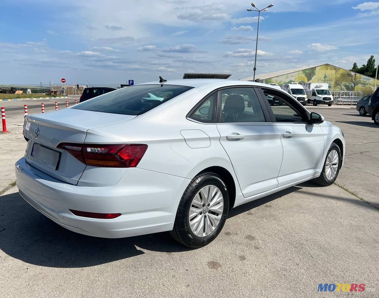 2018' Volkswagen Jetta photo #1