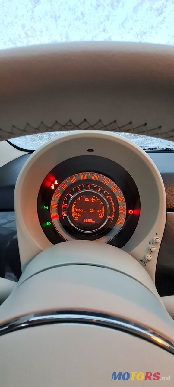 2017' Fiat 500 photo #2