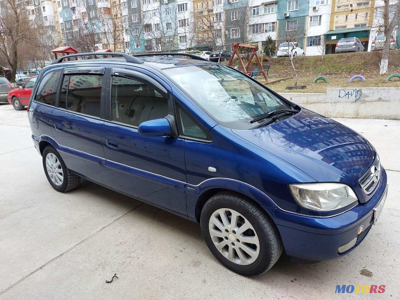 2004' Opel Zafira photo #4