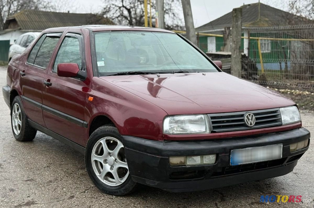 1993' Volkswagen Vento photo #1