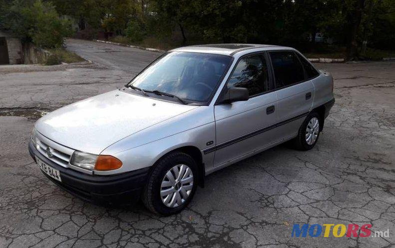 1993' Opel Astra photo #1