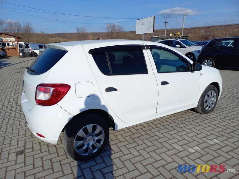 2013' Dacia Logan photo #4