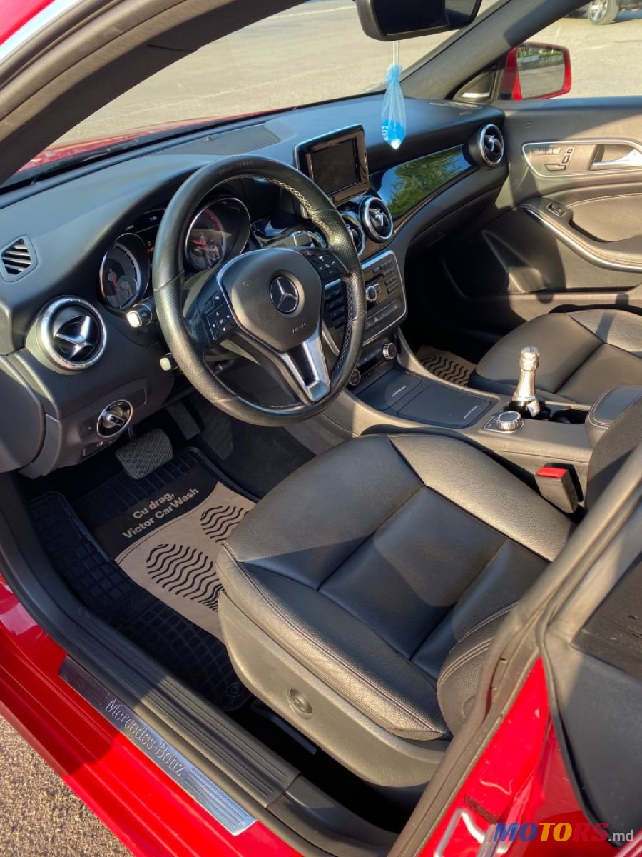 2015' Mercedes-Benz CLA photo #5