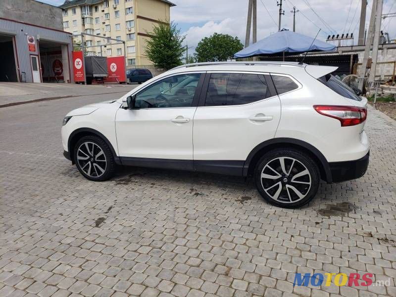 2015' Nissan Qashqai photo #2