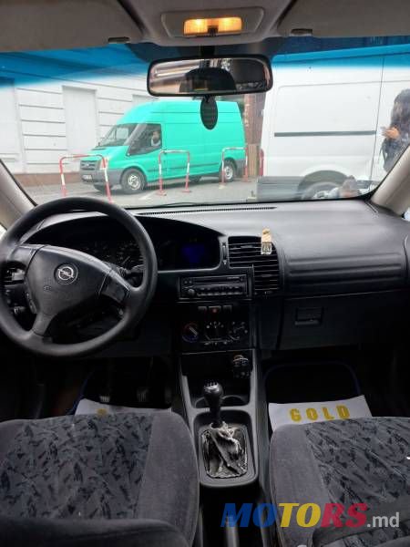 2002' Opel Zafira photo #4