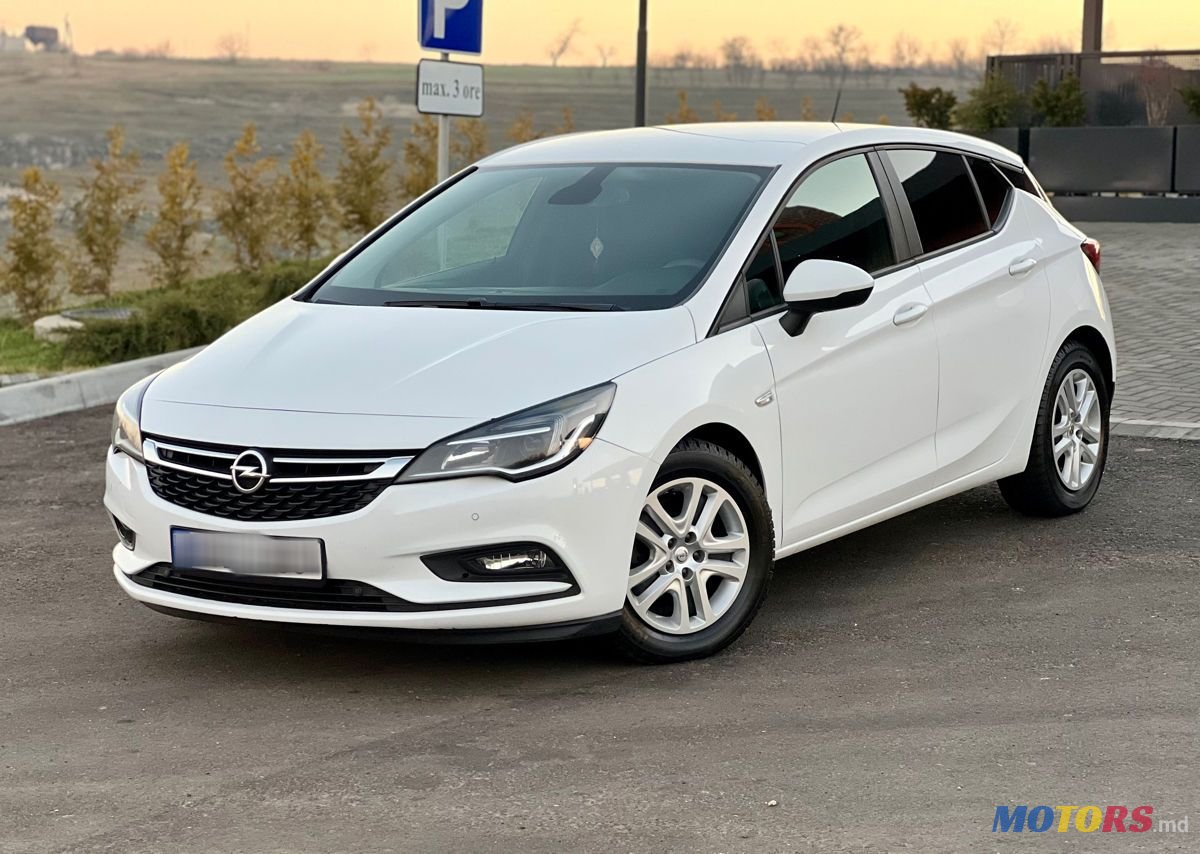 2016' Opel Astra photo #3