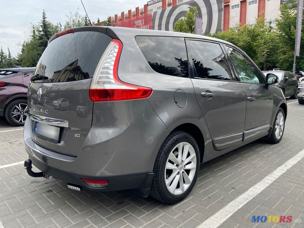 2012' Renault Grand Scenic photo #4