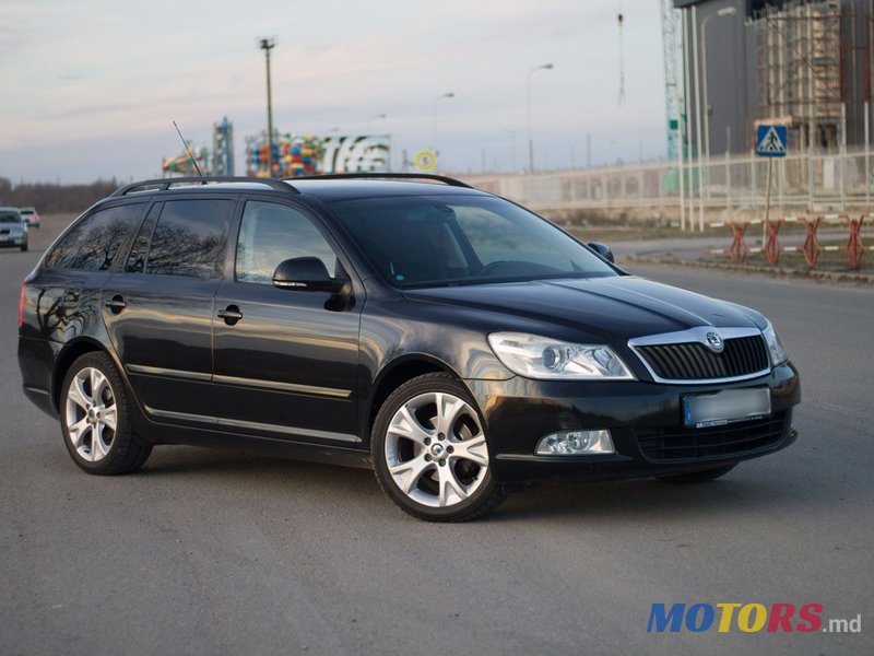 2009' Skoda Octavia photo #1